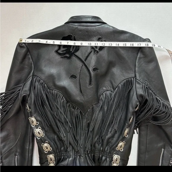 VTG Women’s Pro-Sports Leather Moto Jacket Fringe Conchos Roses Cinched Waist - Picture 7 of 15